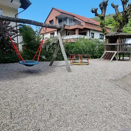 Mit 3 Fewos Hébergement de vacances Bühlertal